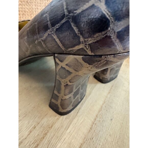 Bellini Embossed Pumps (Silver Croc Pattern) - Picture 8 of 11